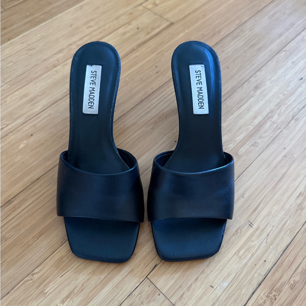 Steve Madden Black Kitten Heels